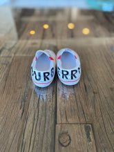 Load image into Gallery viewer, Burberry Slip Ons