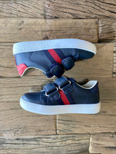 Load image into Gallery viewer, Gucci Velcro Trainers