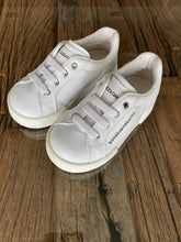 Load image into Gallery viewer, Dolce & Gabbana Shoes