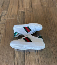 Load image into Gallery viewer, Gucci Ace Sneakers